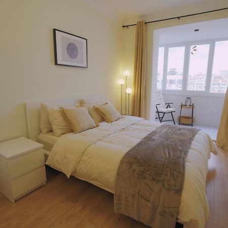 Lisbon Charming 94D, Next To Metro Apartment Bagian luar foto